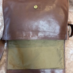 ソメスサドルSOMES SADDLEショルダーバッグ ショルダーバック クロスボディバッグ クロスボディバック 肩掛けバッグ 肩掛けバック 襷掛けバッグ 襷掛けバック 鞄 カバンかばんbagダークブラウン焦げ茶色レザー本革牛革日本製国産国内製メイドインジャパンの画像