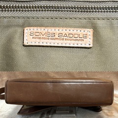 ソメスサドルSOMES SADDLEショルダーバッグ ショルダーバック クロスボディバッグ クロスボディバック 肩掛けバッグ 肩掛けバック 襷掛けバッグ 襷掛けバック 鞄 カバンかばんbagダークブラウン焦げ茶色レザー本革牛革日本製国産国内製メイドインジャパンの画像