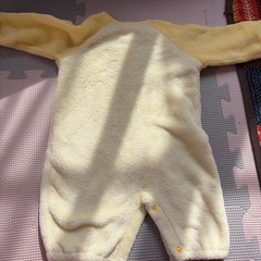 くまのプーさん ベビー ロンパース カバーオール もこもこ 黄色の画像