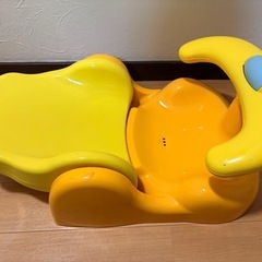 【Aprica】アップリカ バスチェア（イエロー）お風呂用イスの画像