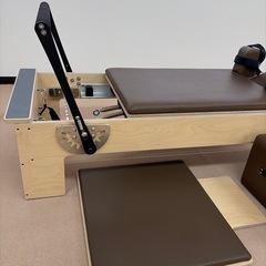 motioncare pilatesホームリフォーマーの画像