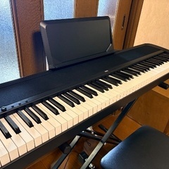 KORG B2N 88鍵 電子ピアノ ほぼ未使用 スタンド・ベンチ付 一宮市手渡しの画像