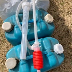 灯油ポリ缶 18L・20L 各100円／ポンプ付き／バラ売りOK／まとめ割あり／防災・キャンプの画像