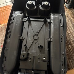 ハイエース　コンソールボックス　肘置きの画像