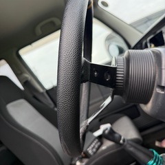 ディープコーンスポーツステアリングの画像