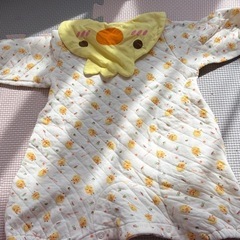ひよこ柄 ロンパース カバーオール ベビー服 の画像