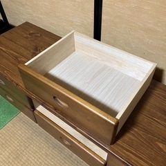 横長のチェストの画像