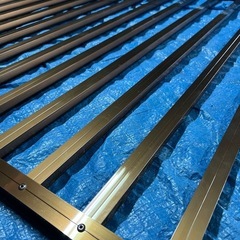 アルミ格子の画像