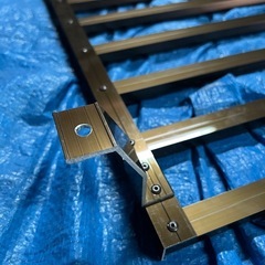 アルミ格子の画像