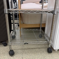 リユースのサカイ東金店 メタルラック キャスター付きレンジラック TJ17899の画像