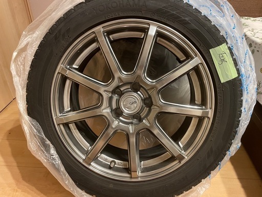 215/50R/17 PCD100 / Yokohama スノータイヤ付きホイール(４本)