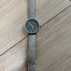 おしゃれっぽい時計の画像