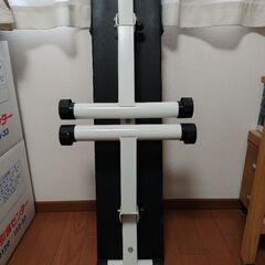 【3/13まで】BODYMAKER製折り畳み式トレーニングベンチ　フラットの画像