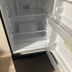 シャープ 冷蔵庫 SJ-D14A-B 137L 人気のブラック！の画像