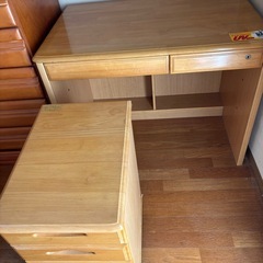 コイズミ学習机の画像