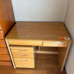 コイズミ学習机の画像