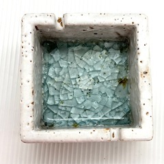 【未使用品】　昭和レトロな灰皿　２個セットの画像