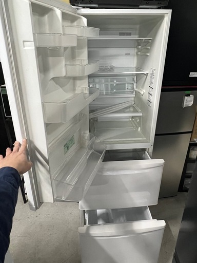 NO B485?パナソニック株式会社 ノンフロン冷凍冷蔵庫 NR-C370CL-W?
