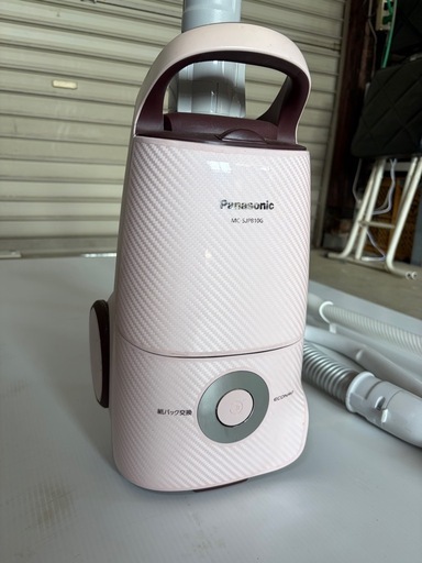 Panasonic 電気掃除機　2018年製　薄いピンク