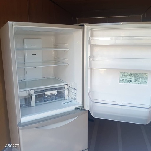C076 送料設置無料  日立　自動製氷機能付き　大型冷蔵庫　265L