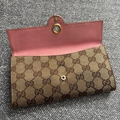 GUCCIの財布の画像