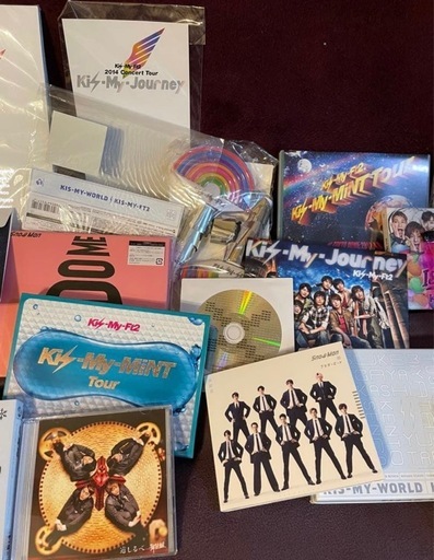 【大量まとめ売り】Kis-My-Ft2 キスマイ CD・ツアーDVD・グッズ＋Snow Man