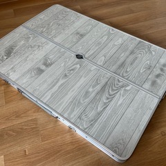 かなり美品！アウトドア用折り畳みテーブルの画像