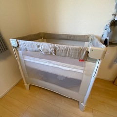 aprica ココネルエアー ベビーベッドの画像