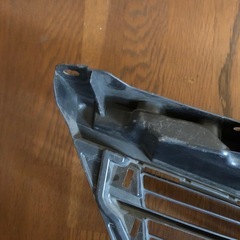 ヴィッツ130系フロントグリルの画像