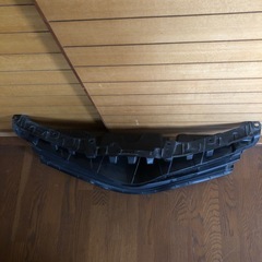 ヴィッツ130系フロントグリルの画像