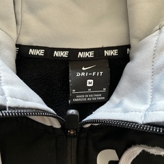 NIKE パーカーの画像