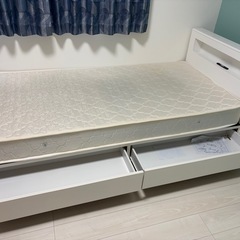 シングルベッドの画像