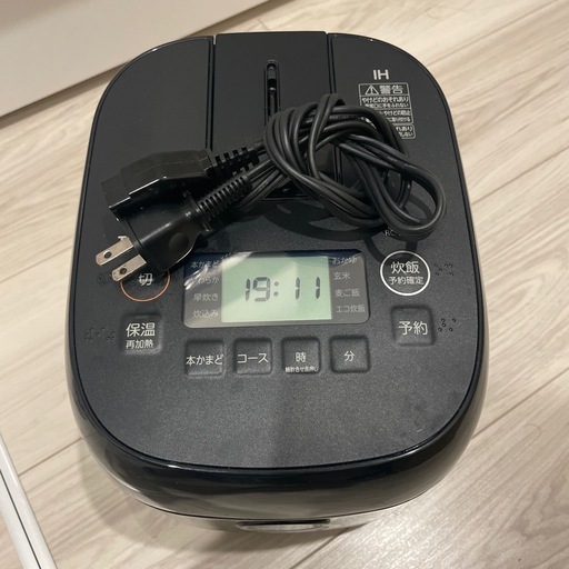 TOSHIBA(東芝) 炊飯器 3合 RC-5ZXT(K) ブラック一人暮らし (み) 武蔵