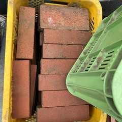 レンガ　　いっぱい　DIY 花壇などに　現在お取り引中の画像