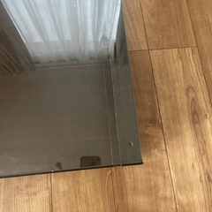 ガラス木製ローテーブルの画像