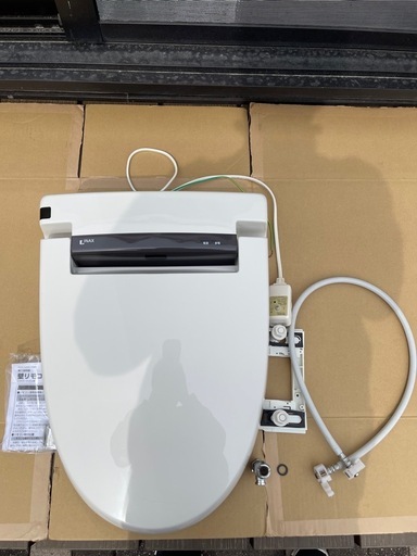 INAX　シャワートイレ RVタイプ   オフホワイト CW-RV20A