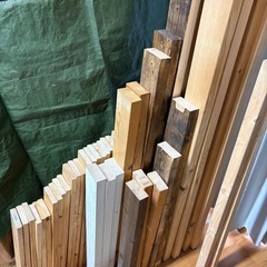 【急ぎ！取りに来たら無料】木材 1×4 2×4材など大量の画像