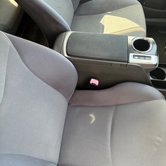 プリウスαの画像