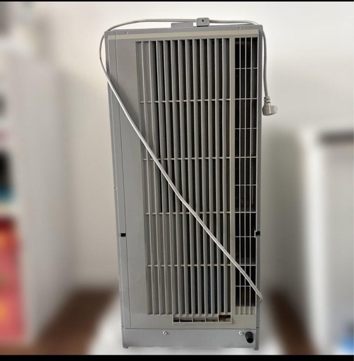 Haier JA-18W 窓用エアコン　2005mmまでの長窓
延長枠付き