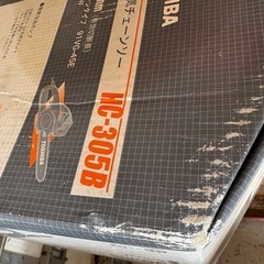 電動チェンソーの画像