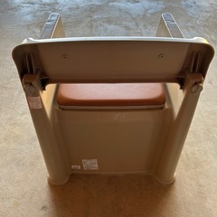 介護用　ポータブルトイレの画像