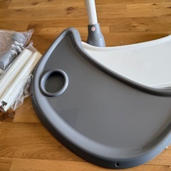 ベビーハイチェア　ベビー用品　ハイチェア　折りたたみ式　テーブル付き　の画像