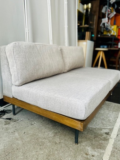 《売約済》journal standard Furnitureリルシリーズ 2シーターソファ　検） ジャーナルスタンダード リルシリーズ ソファ 2人掛け 2P 2シーター journal standard furniture LILLE オークフレーム アイアン脚 北欧 インダストリアル　アクメ　アクメファニチャー　acme furniture