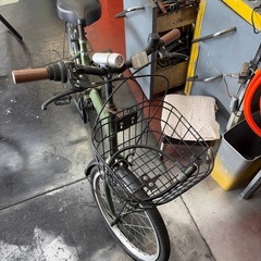 折り畳み自転車の画像