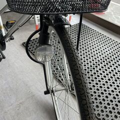 26インチ 自転車 変速なし シルバー ライト付き カゴ付き ママチャリ 札幌市手稲区の画像