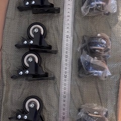 (未使用品) 2インチキャスター　静音車輪　4個セット(x2ストッパー付き)の画像