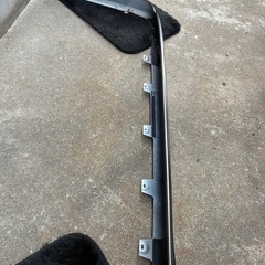 ヴェルファイア30後期TRD
リアスポイラーの画像