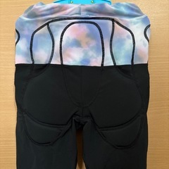 スノボスキー　プロテクターロング　レディースSサイズの画像