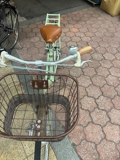 かわいい自転車　通勤通学　変速＆オートライト付き