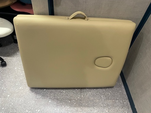 折りたたみマッサージベッド